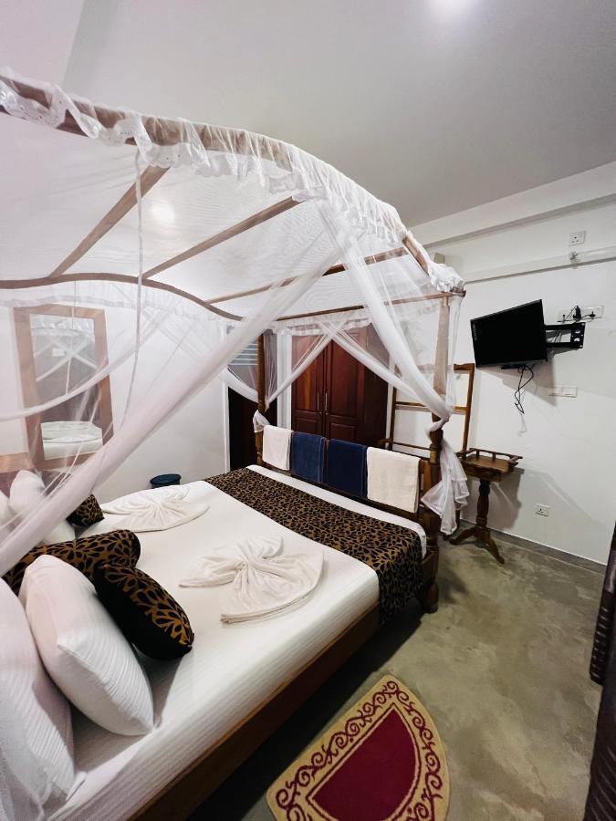 Top Secret Beach Hotel Matara Exterior photo