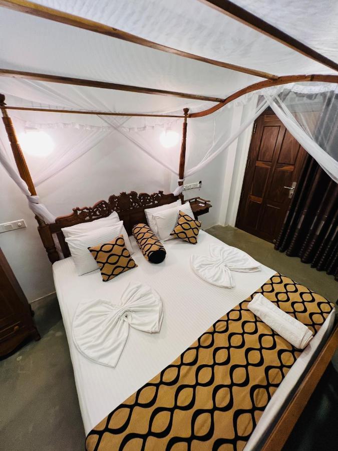 Top Secret Beach Hotel Matara Exterior photo