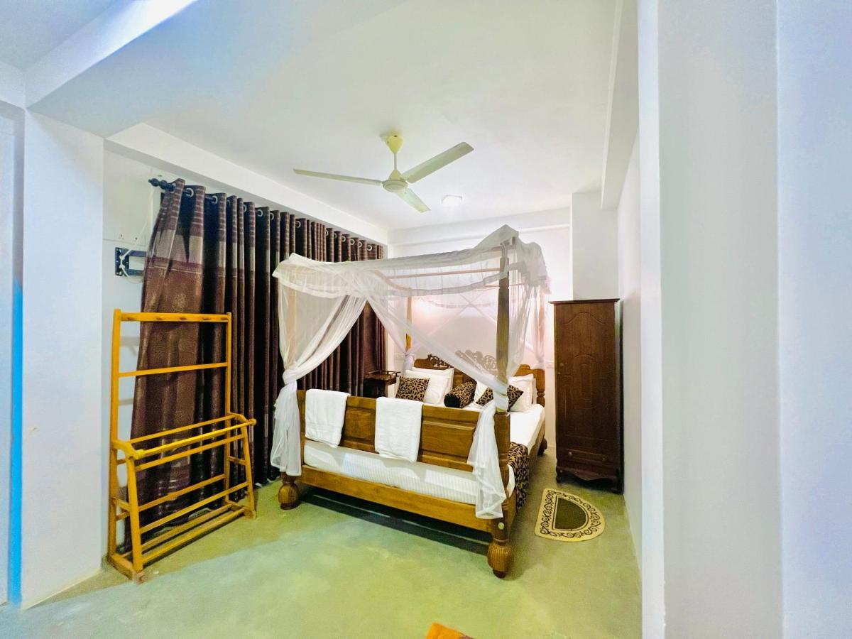 Top Secret Beach Hotel Matara Exterior photo